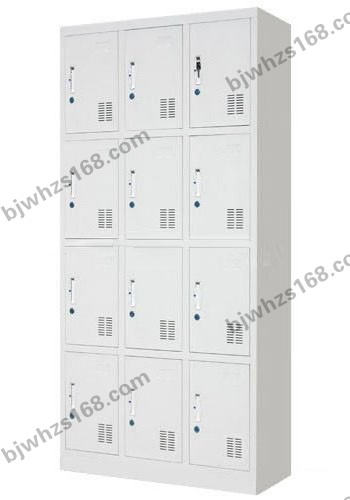 點(diǎn)擊查看商品:十二門更衣柜